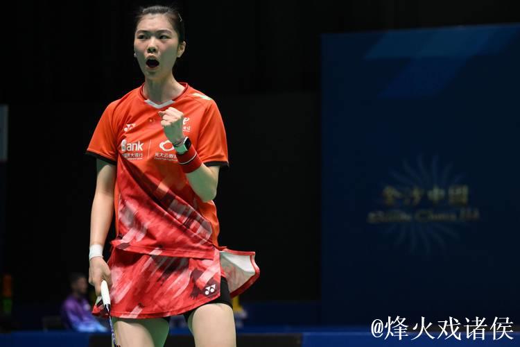 高昉洁世锦赛羽毛球女单首战告捷，顺利挺进32强！